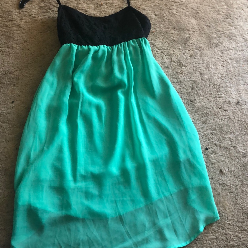 Dress - Picture 4 of 4